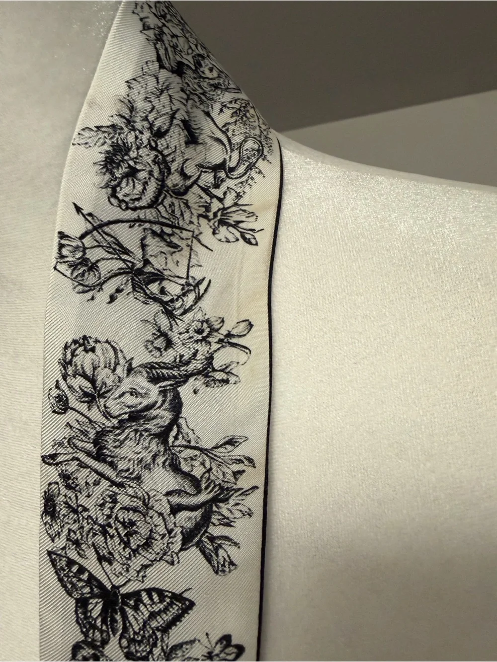 Christian Dior Silk Mitzah Scarf Toile de Jouy Animals Black/White